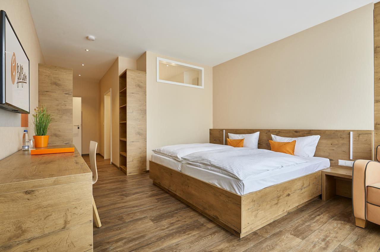 Hotel Goll Pforzheim-Niefern מראה חיצוני תמונה